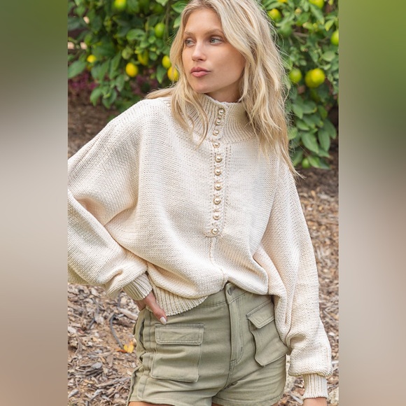 434. POL LAST 1! Sweater Women Oversized Cream Slouchy Long Sleeve Bead Button - Picture 2 of 4